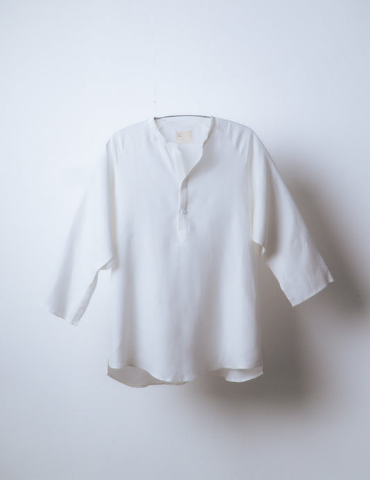 sw1 linen raglan henley [ecru white]