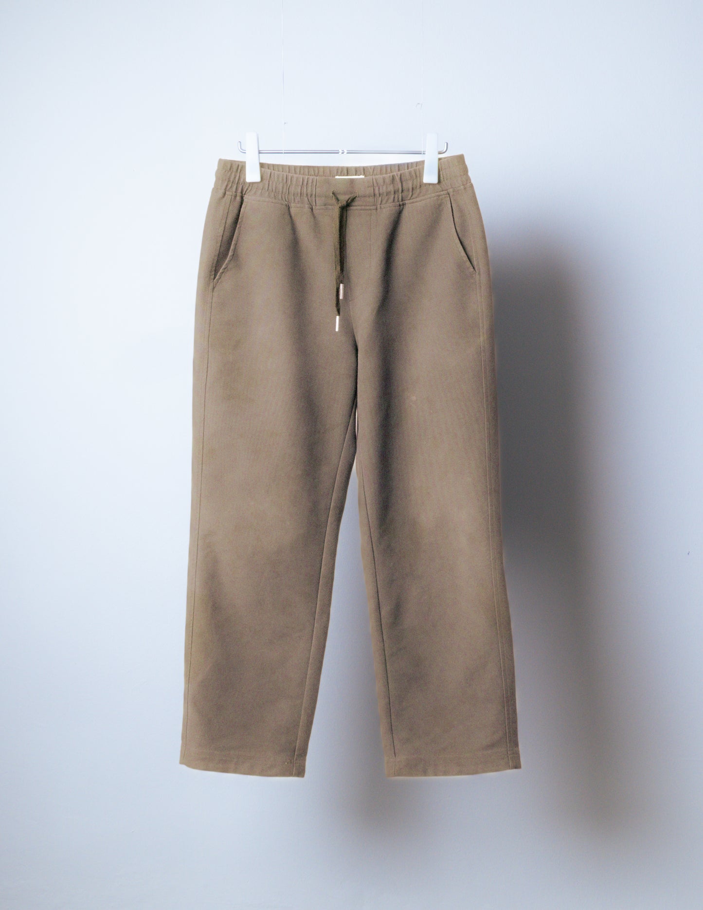 sw1 straight-leg relaxed twill trousers [desert khaki]