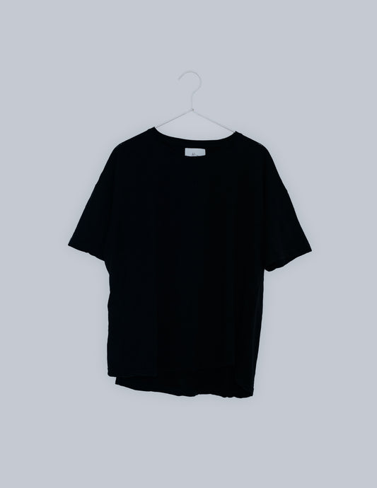sw1 relaxed cropped tee [ink black]