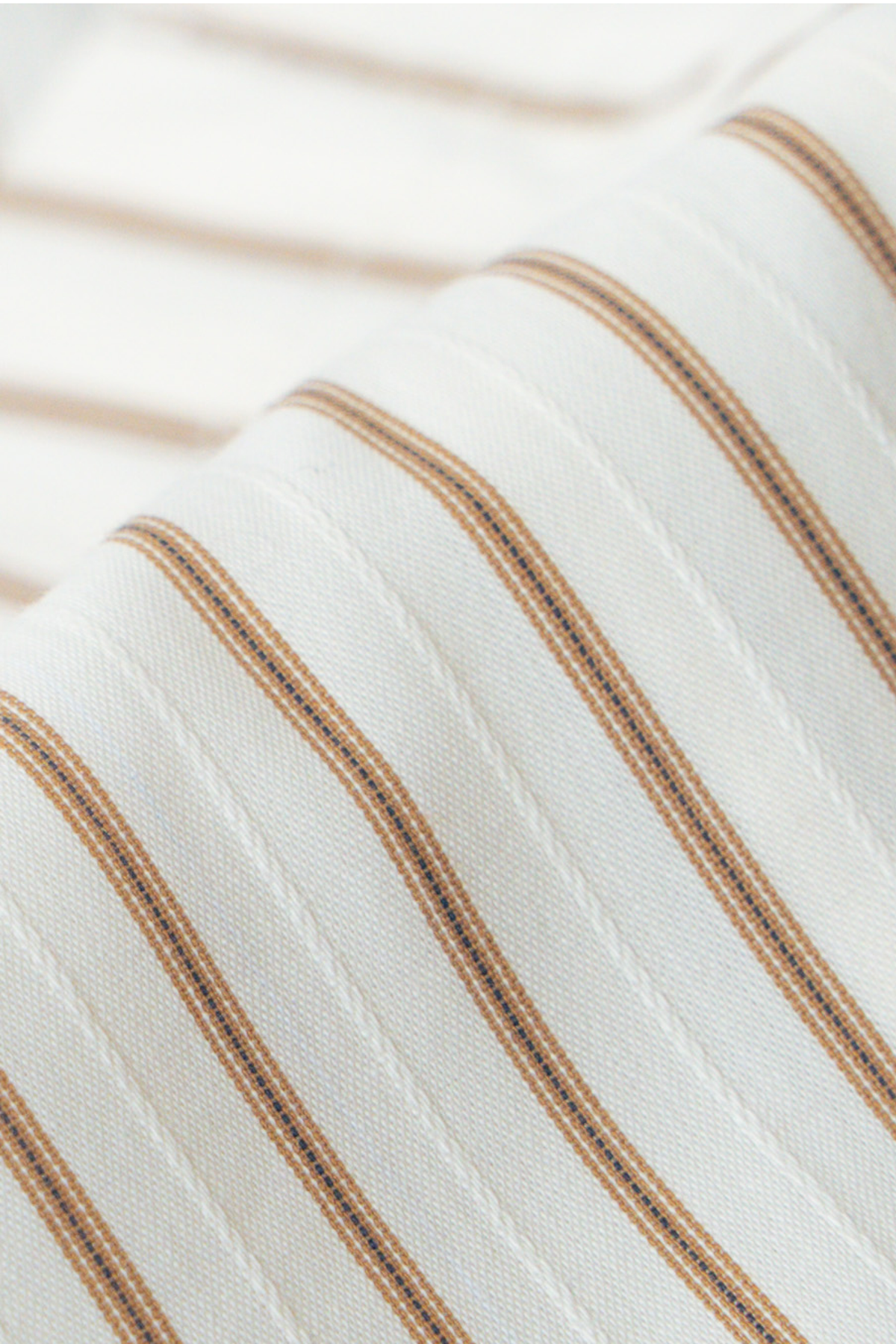 embroidered short-sleeve bowling shirt [pinstripe beige]