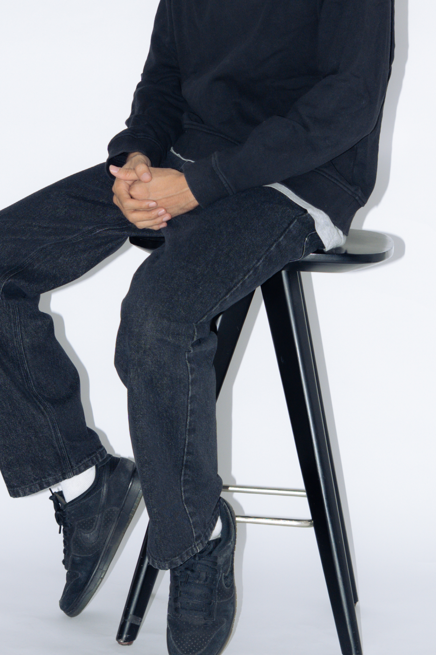 straight cut jeans [black]