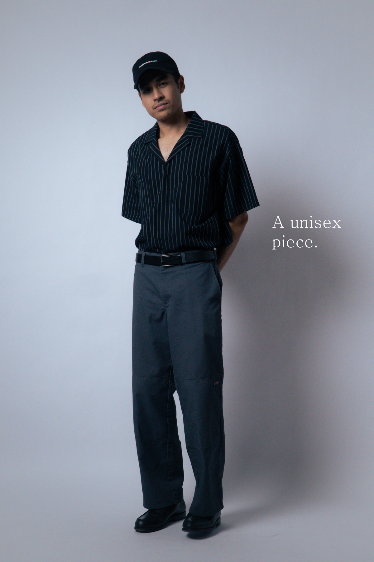 embroidered short-sleeve bowling shirt [seersucker black]
