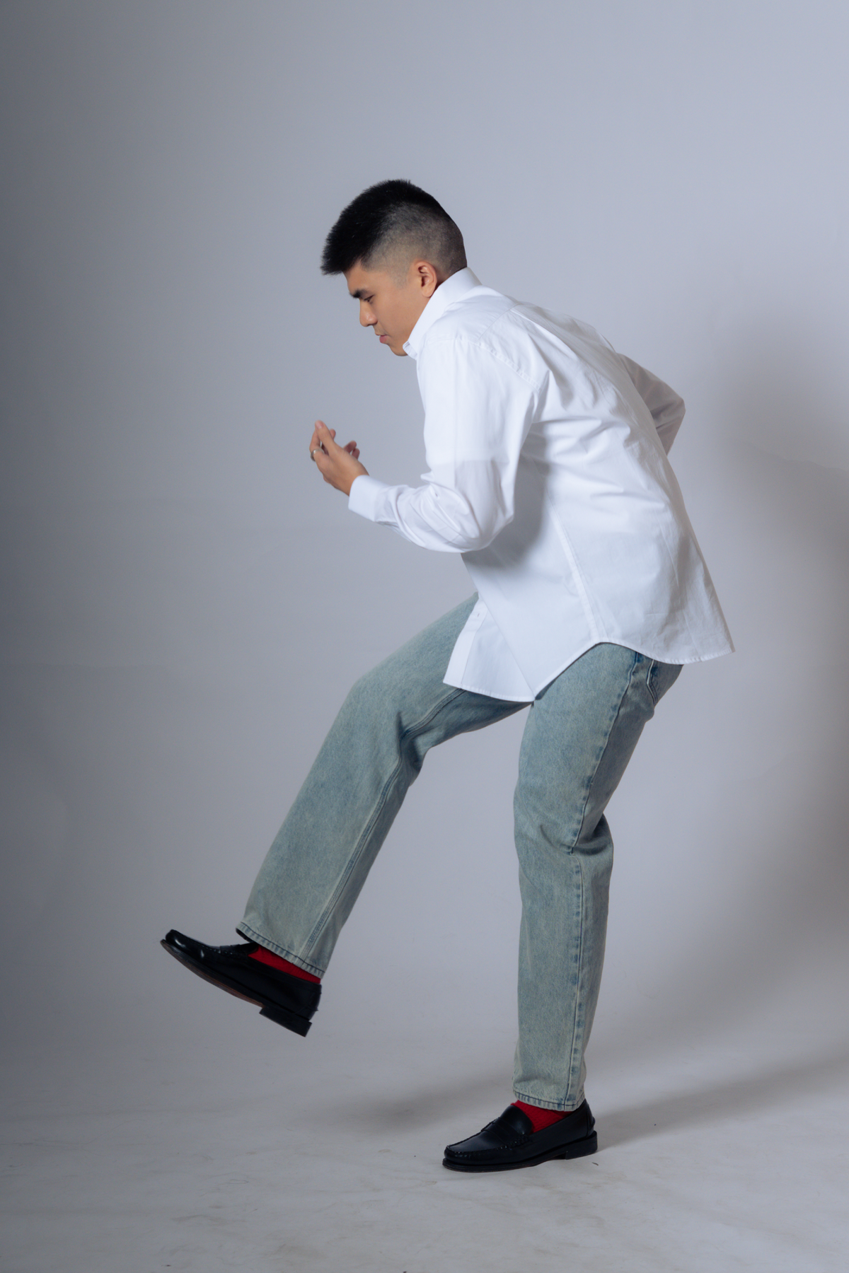STUDIO straight cut jeans [washed blue]
