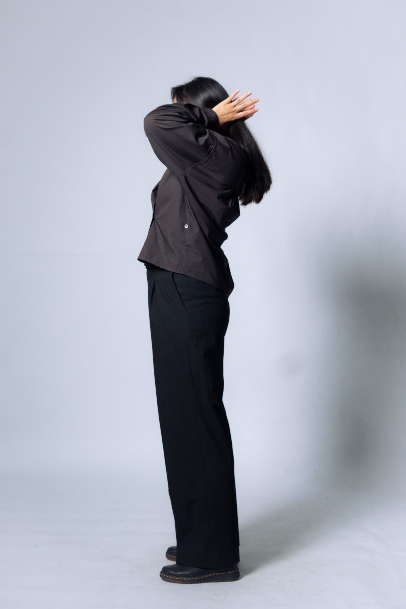 twisted shirt [sable brown poplin]