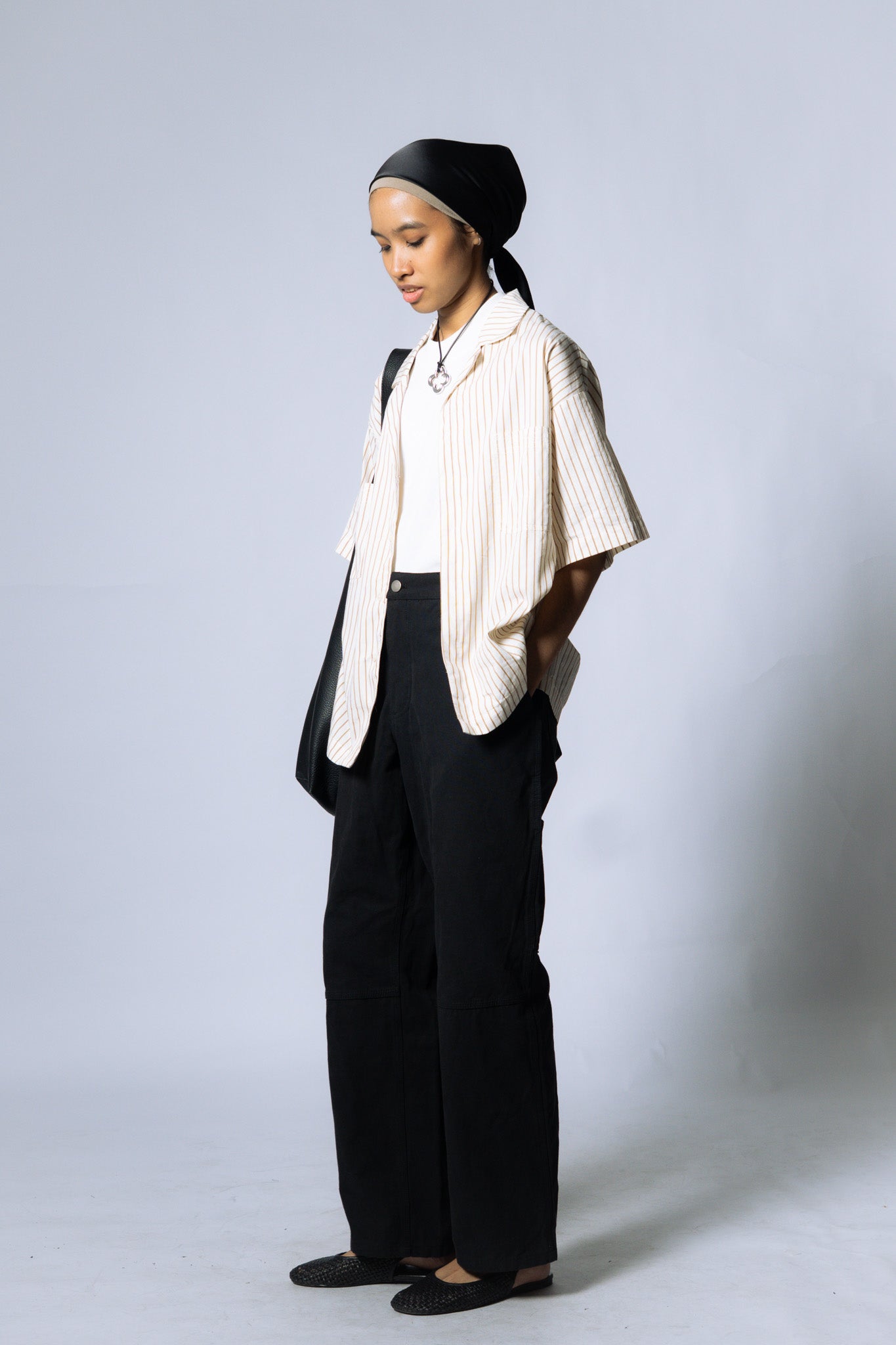 embroidered short-sleeve bowling shirt [pinstripe beige]