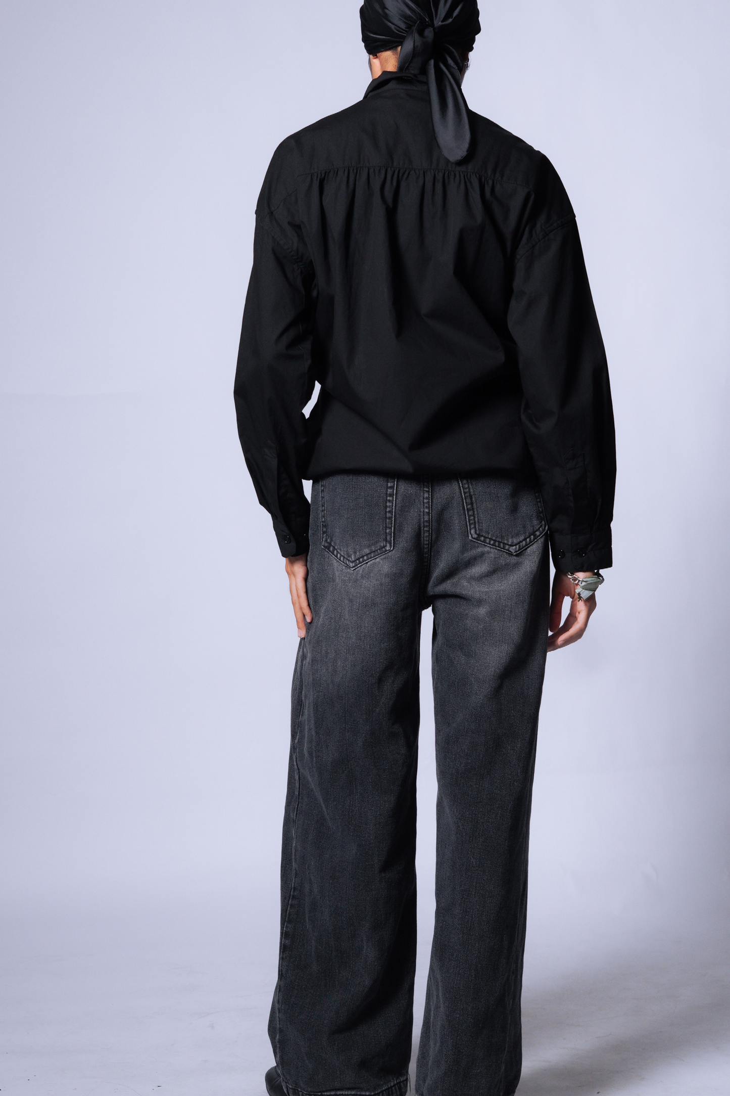 twisted shirt poplin [caviar poplin].
