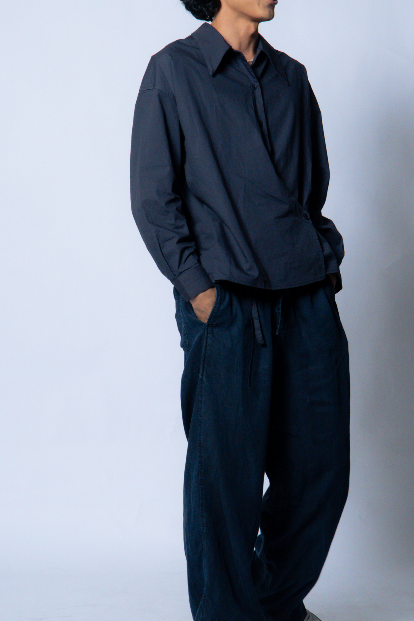 twisted shirt [naval blue poplin]