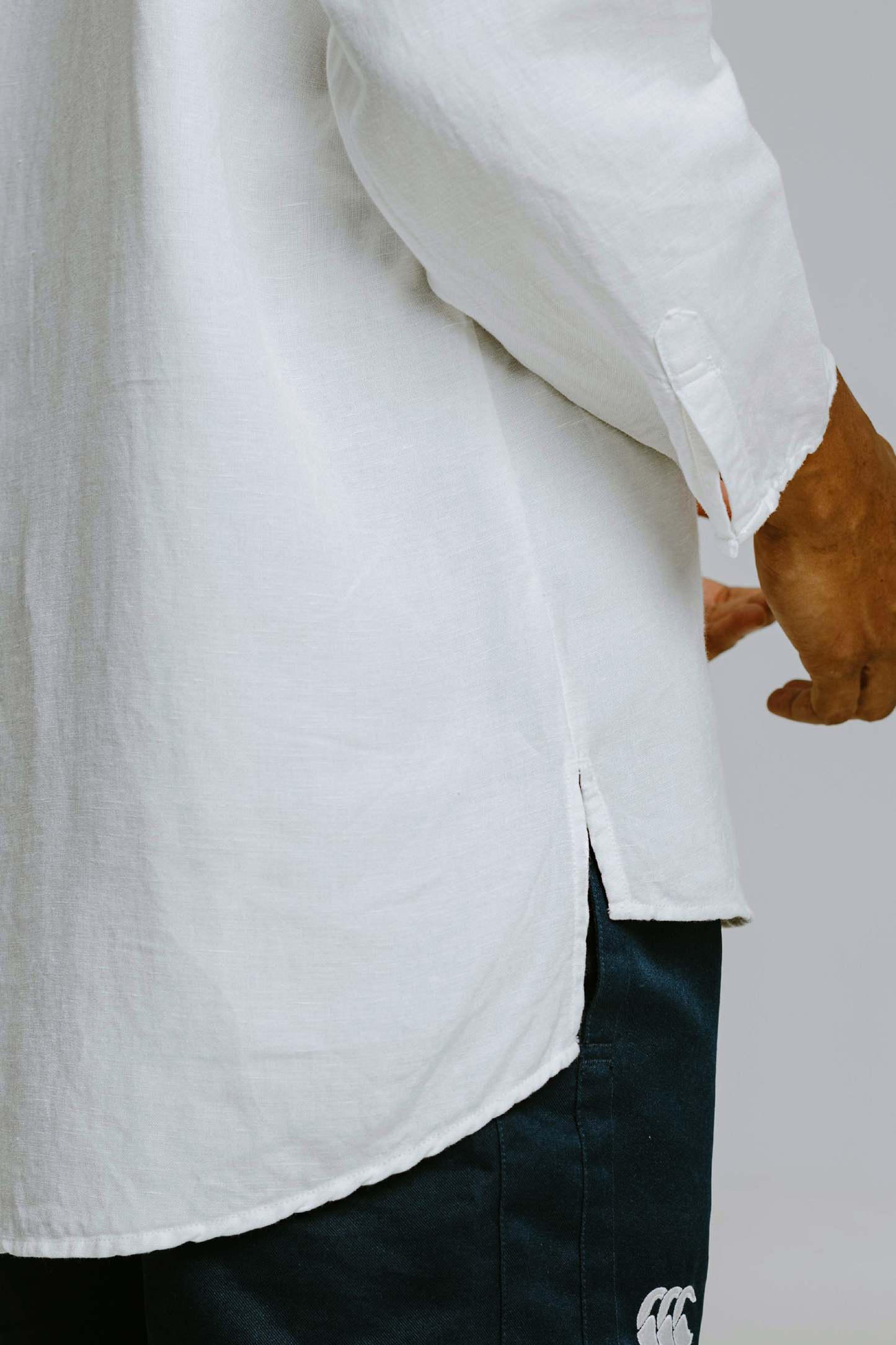 sw1 linen raglan henley [ecru white]